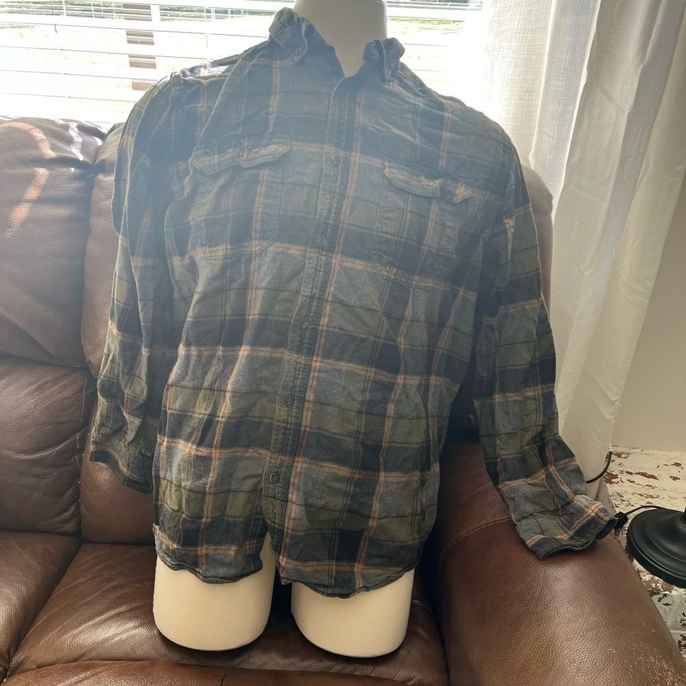 George long sleeve button down size xl